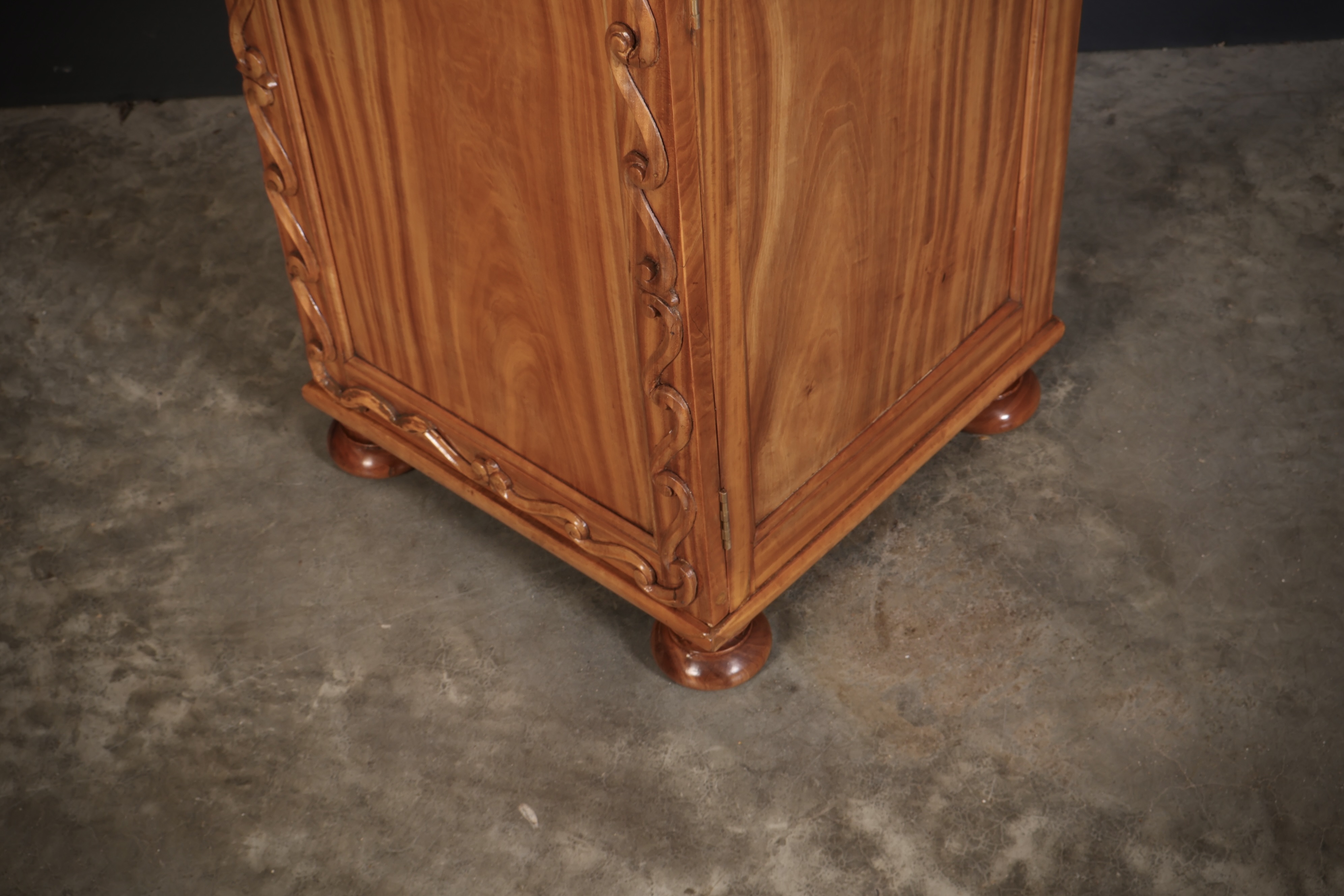 Anglo Indian Satinwood Side Cabinet - Image 10